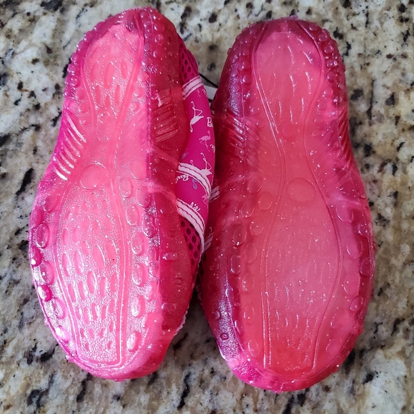 Barbie water shoes - Picture 3 of 3
